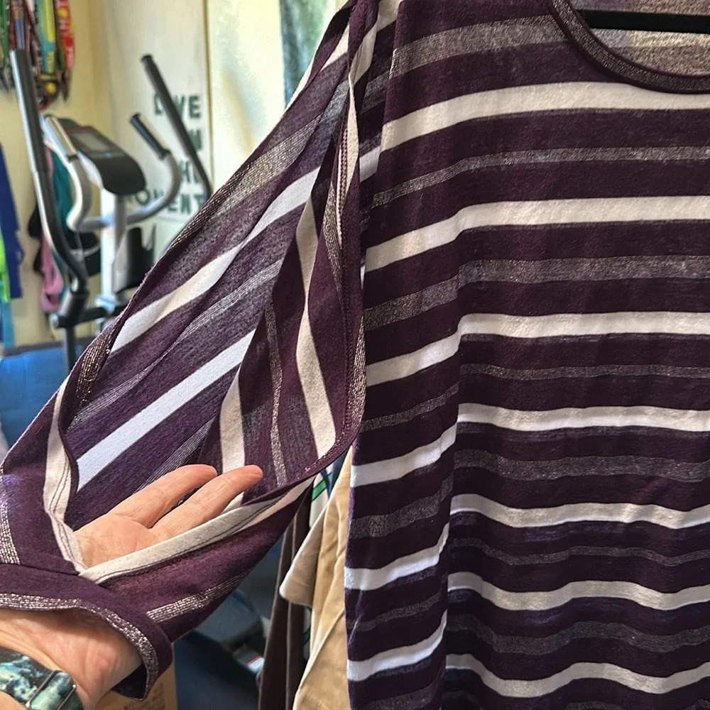 Purple/White/Silver Sparkle 3/4 sleeve (that is an open sleeve) Cato Size 18/20W - Picture 2 of 6